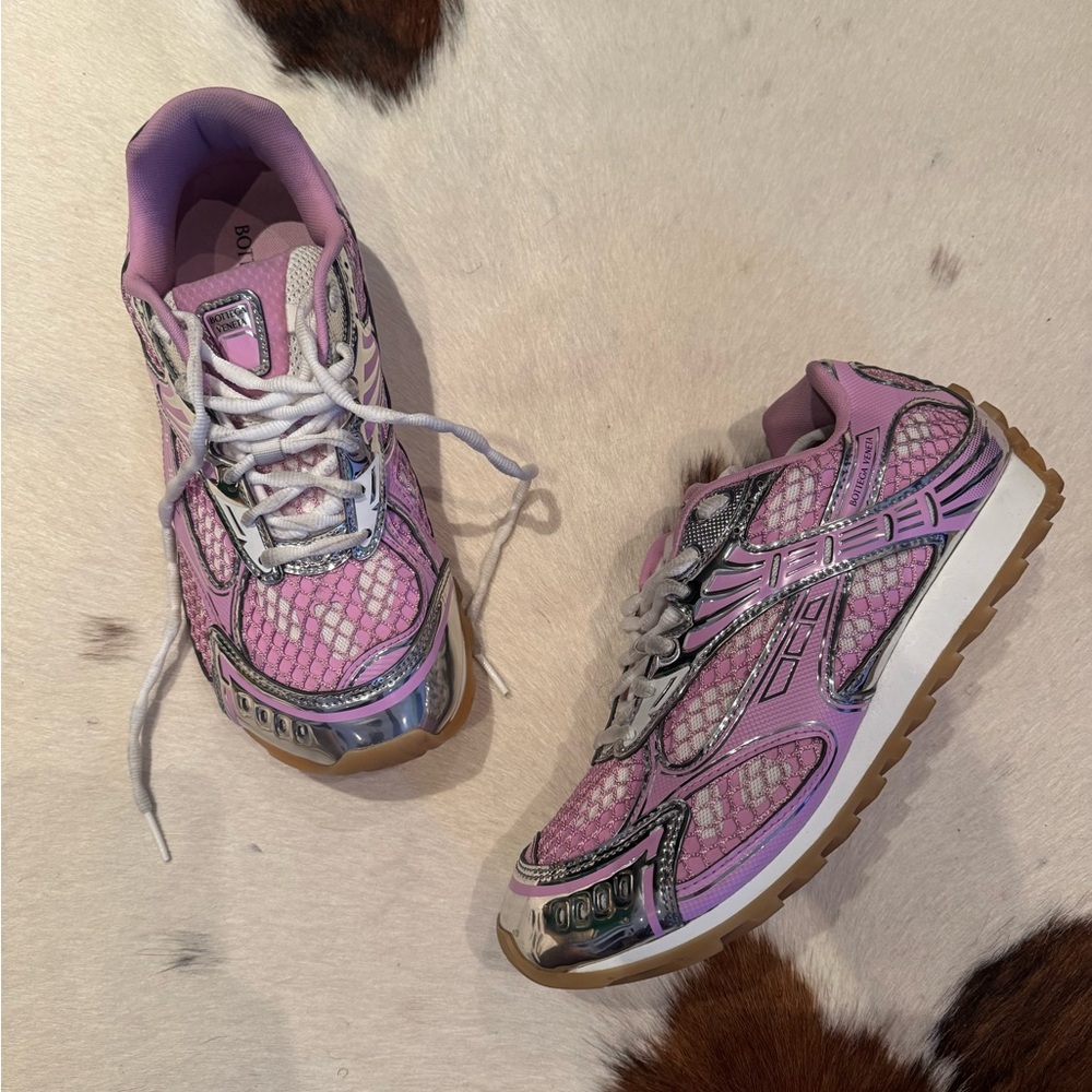 Bottega Orbit Sneakers Pink